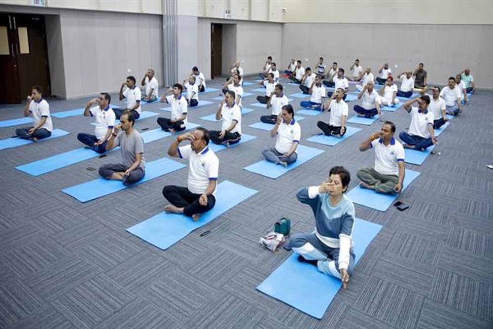 मध्यप्रदेश भवन में अंतर्राष्ट्रीय योग दिवस पर किया गया योगाभ्यास