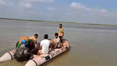 सावन के पहले सोमवार को गंगा स्नान में किशोर डूबा, SDRF की तलाश जारी सावन के पहले सोमवार को गंगा स्नान में किशोर डूबा, SDRF की तलाश जारी