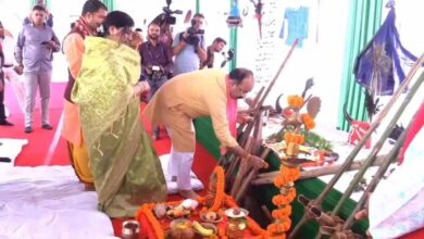 हरेली परंपरा में डूबे डिप्टी सीएम साव: पत्नी संग की खेती उपकरणों की पूजा