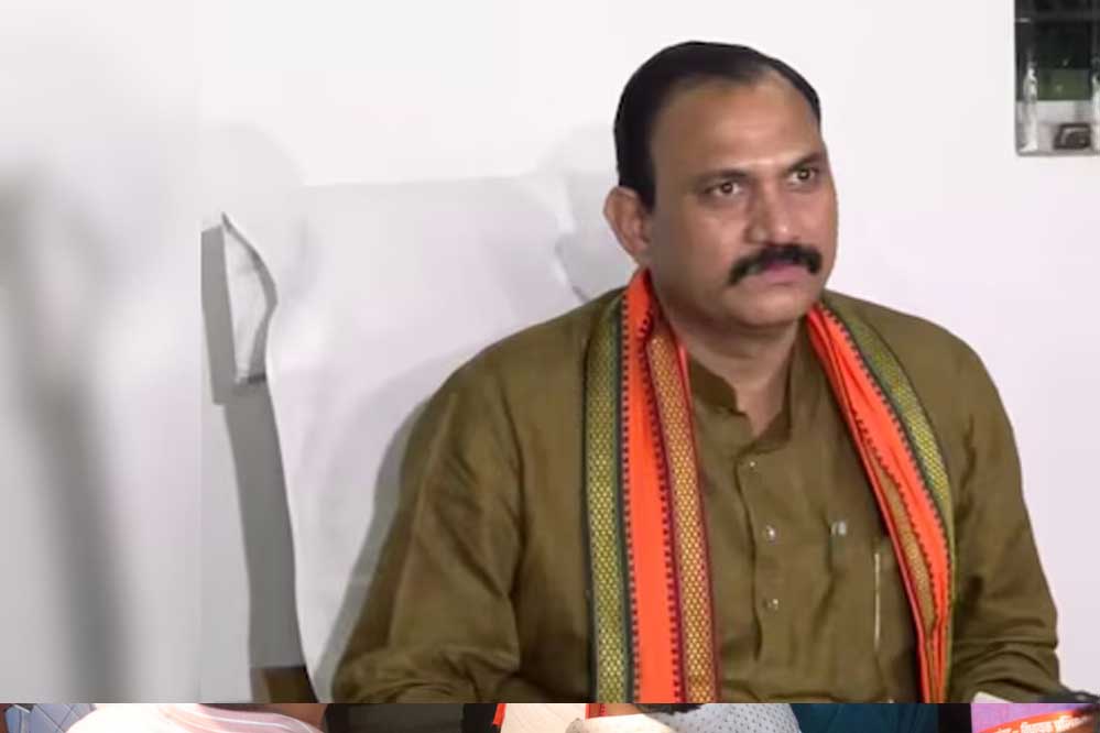 रायपुर : स्वास्थ्य मंत्री श्याम बिहारी जायसवाल ने मैनपाट के कमलेश्वरपुर अस्पताल का किया निरीक्षण रायपुर : स्वास्थ्य मंत्री श्याम बिहारी जायसवाल ने मैनपाट के कमलेश्वरपुर अस्पताल का किया निरीक्षण