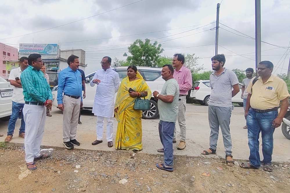 नगर निगम आयुक्त ने किया निगम के विभिन्न वार्डो का निरीक्षण