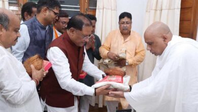 CM साय गुरु पूर्णिमा के अवसर पर रायगढ़ जिले के ग्राम बनोरा स्थित अघोर गुरुपीठ में गुरु दर्शन के लिए पहुंचे