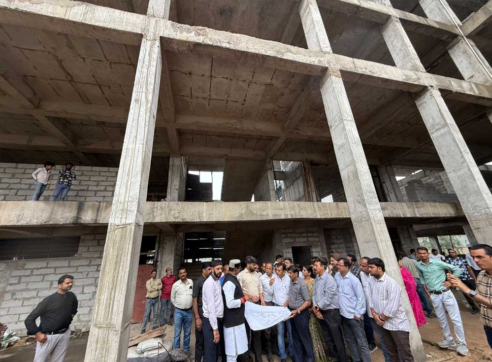 मंत्री सारंग ने किया निर्माणाधीन गोविंदपुरा शासकीय सांदीपनि विद्यालय का निरीक्षण मंत्री सारंग ने किया निर्माणाधीन गोविंदपुरा शासकीय सांदीपनि विद्यालय का निरीक्षण