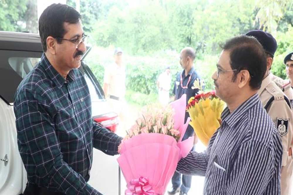 मनोनीत मुख्य न्यायाधिपति का राजभवन में हुआ आगमन