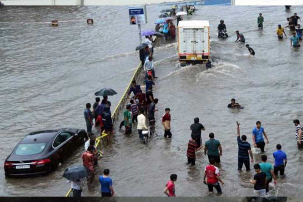 मानसून अभी और ‘तांडव’ करेगा, कई जगह जोरदार बारिश के साथ बाढ़ का अलर्ट