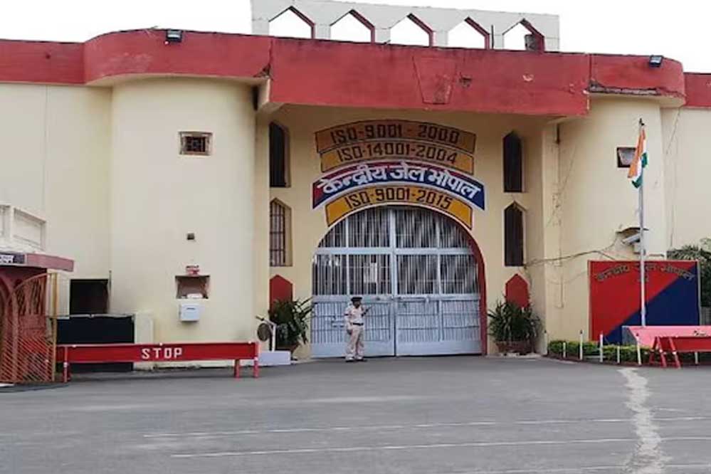 महिला बंदियों ने सीखा संवाद, संवेदना और सपनों को संवारने का हुनर