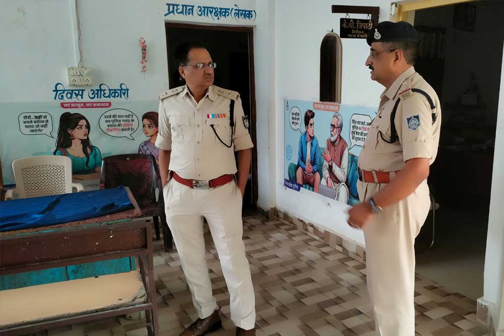 मैहर पुलिस अधीक्षक सुधीर अग्रवाल ने किया थाने का निरीक्षण