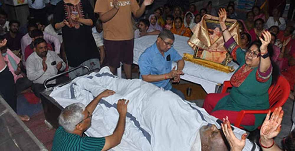 राजनाथ सिंह के गुरु संतोष द्विवेदी का निधन, आज होगा अंतिम संस्कार; रक्षा मंत्री के शामिल होने की संभावना