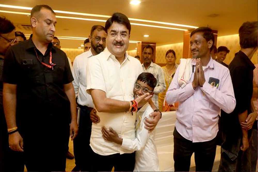 कैंसर से जीतकर जीवन की नई शुरुआत करने वाले बच्चे सच्चे योद्धा हैं: राज्य मंत्री पटेल