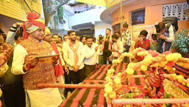 नरेला में श्रावण माह के अवसर पर निकली बाबा महाकाल की सवारी नरेला में श्रावण माह के अवसर पर निकली बाबा महाकाल की सवारी