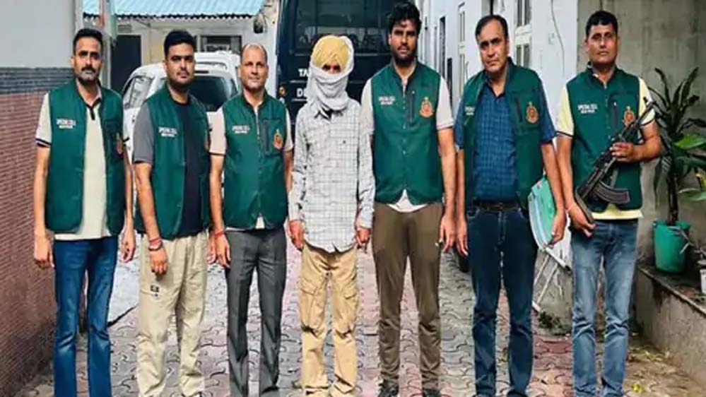 इंदौर में छिपा था बब्बर खालसा का आतंकी, क्रेन ऑपरेटर की आड़ में रह रहा था फरार आरोपी इंदौर में छिपा था बब्बर खालसा का आतंकी, क्रेन ऑपरेटर की आड़ में रह रहा था फरार आरोपी