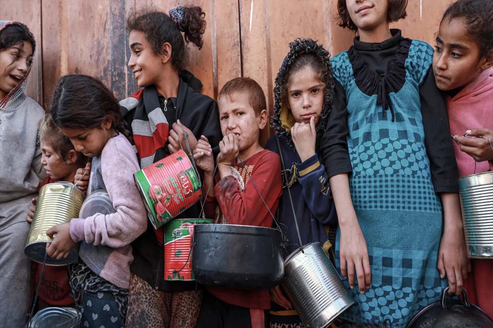 गाजा में भुखमरी के बीच इजरायल का फैसला, तीन क्षेत्रों में रोकेगा सैन्य कार्रवाई गाजा में भुखमरी के बीच इजरायल का फैसला, तीन क्षेत्रों में रोकेगा सैन्य कार्रवाई