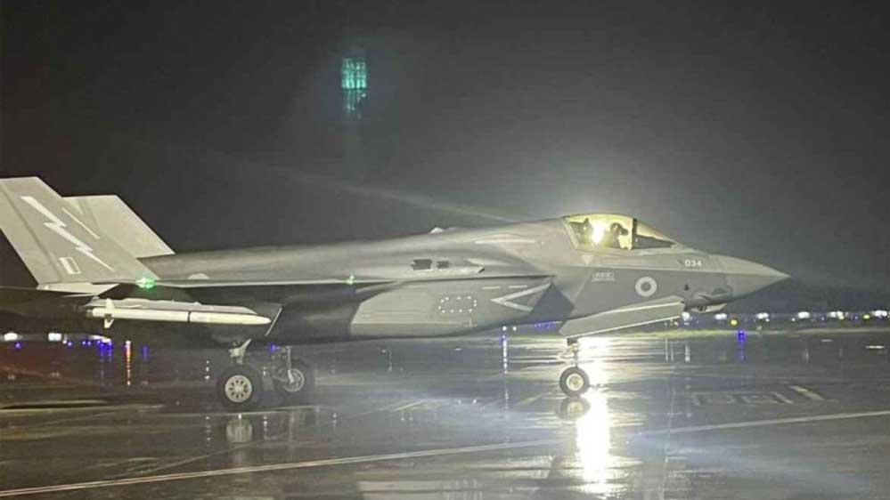 केरल में फंसे ब्रिटेन के F-35 फाइटर जेट की नहीं हो सकी मरम्मत, अब टुकड़ों में वापस ले जाने की तैयारी