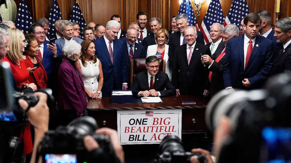US संसद से पास हुआ ‘वन बिग ब्यूटीफुल बिल’, ट्रंप बोले- लाखों परिवारों को ‘डेथ टैक्स’ से आजादी