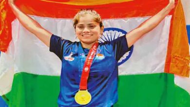 विश्व पुलिस एवं अग्निशमन खेल प्रतियोगिता में उज्जैन की कराते खिलाड़ी अर्पणा ने अमेरिका में जीता गोल्ड मेडल