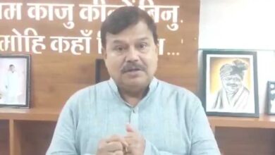 बिजली उपभोक्ता सायबर जालसाजों से रहें सावधान : ऊर्जा मंत्री तोमर बिजली उपभोक्ता सायबर जालसाजों से रहें सावधान : ऊर्जा मंत्री तोमर