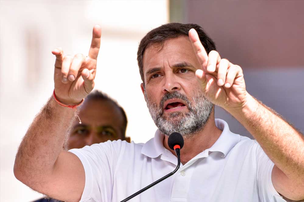 राहुल गांधी का तीखा वार: ‘PM मोदी सिर्फ मीडिया का बनाया गुब्बारा हैं