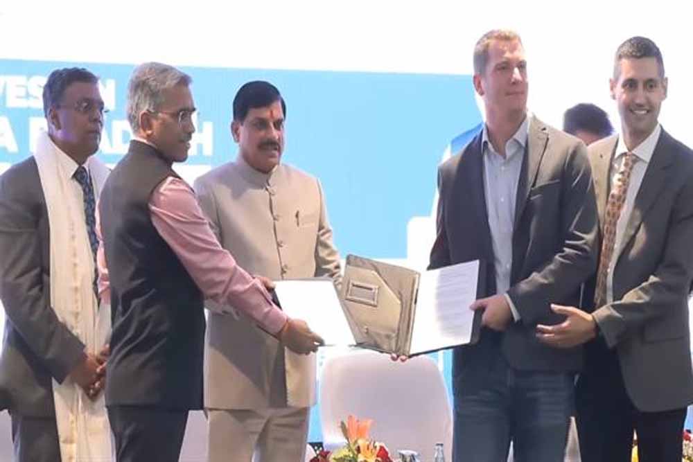 नया ग्लोबल ग्रोथ इंजन बन रहा मध्यप्रदेश : मुख्यमंत्री डॉ. यादव नया ग्लोबल ग्रोथ इंजन बन रहा मध्यप्रदेश : मुख्यमंत्री डॉ. यादव