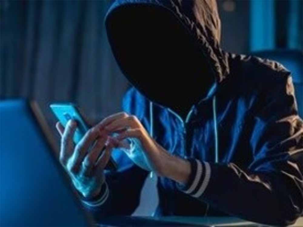 डिजिटल अरेस्ट का डर: 11 लाख की ठगी के बाद पीड़ित ने की आत्महत्या