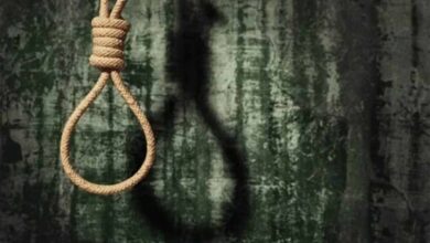 बैंक मैनेजर ने काम के दबाव में दी जान, सुसाइड नोट में छलका दर्द बैंक मैनेजर ने काम के दबाव में दी जान, सुसाइड नोट में छलका दर्द