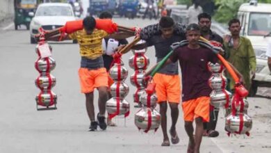 उत्तराखंड : कांवड़ यात्रा शुरू, पहले ही दिन हजारों कांवड़िए गंगा जल भरने हरिद्वार पहुंचे