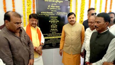 मुख्यमंत्री डॉ. यादव ने एक बगिया माँ के नाम अभियान का भूमि-पूजन एवं पौधरोपण किया मुख्यमंत्री डॉ. यादव ने एक बगिया माँ के नाम अभियान का भूमि-पूजन एवं पौधरोपण किया