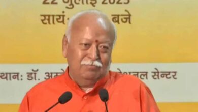 समस्याएं तो सब गिनाते हैं, समाधान कोई नहीं देता: मोहन भागवत