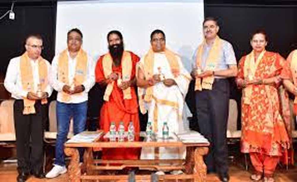 पतंजलि ने पेश किया नया उत्पाद, लॉन्च किया दन्त कांति गंडूष ऑयल पुलिंग