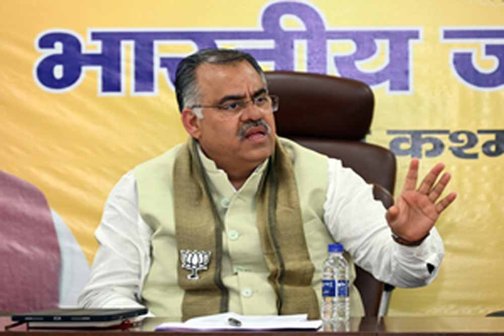 तरुण चुघ का हमला – TMC नेता ने गैंगरेप को बताया मामूली, बेटियों के सम्मान से किया खिलवाड़ तरुण चुघ का हमला – TMC नेता ने गैंगरेप को बताया मामूली, बेटियों के सम्मान से किया खिलवाड़