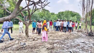 उन्नाव में पटाखा धमाका: युवक की दर्दनाक मौत, बस्ती में गड्ढे से मिले तीन मासूमों के शव