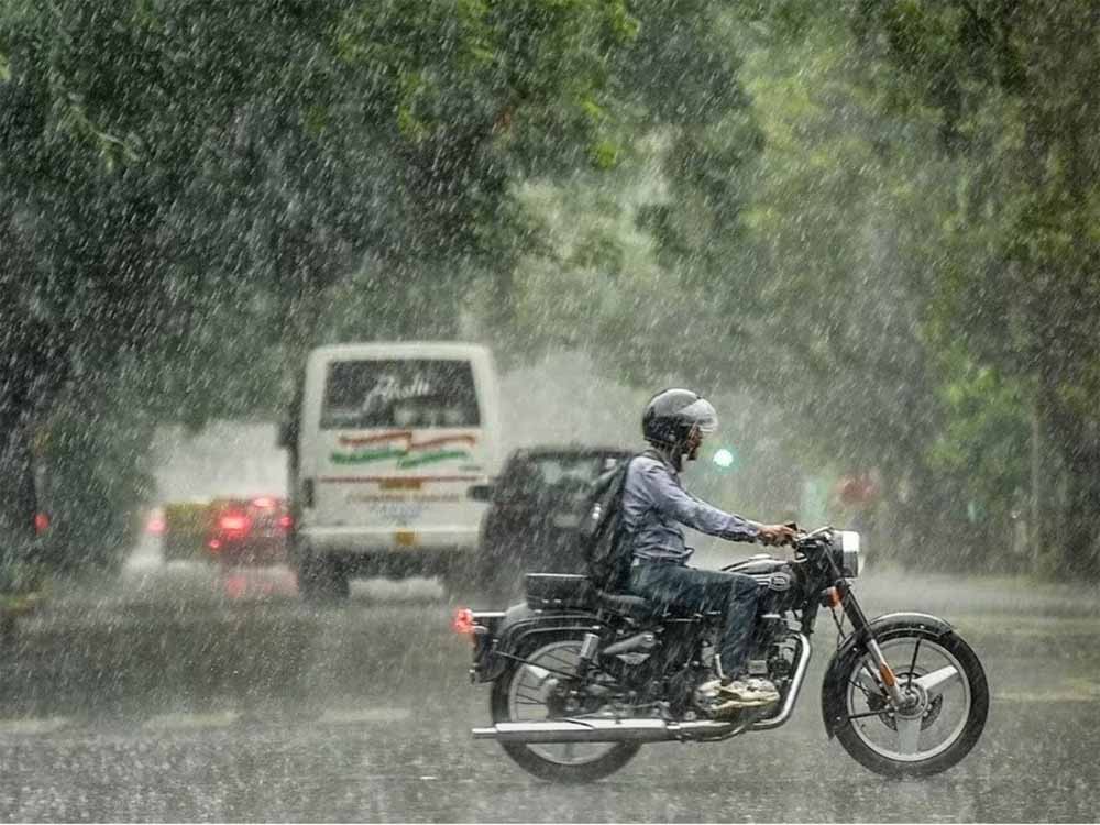 यूपी समेत कई राज्यों में भारी बारिश का अलर्ट, अगले सात दिन रहेगा मौसम का कहर यूपी समेत कई राज्यों में भारी बारिश का अलर्ट, अगले सात दिन रहेगा मौसम का कहर