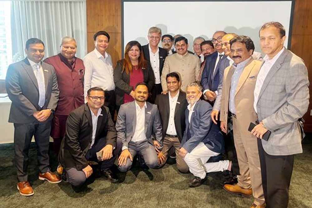 मुख्यमंत्री डॉ. यादव का दुबई में अभूतपूर्व स्वागत, भारतीय समुदाय से मुलाकात कर मुख्यमंत्री ने माना आभार