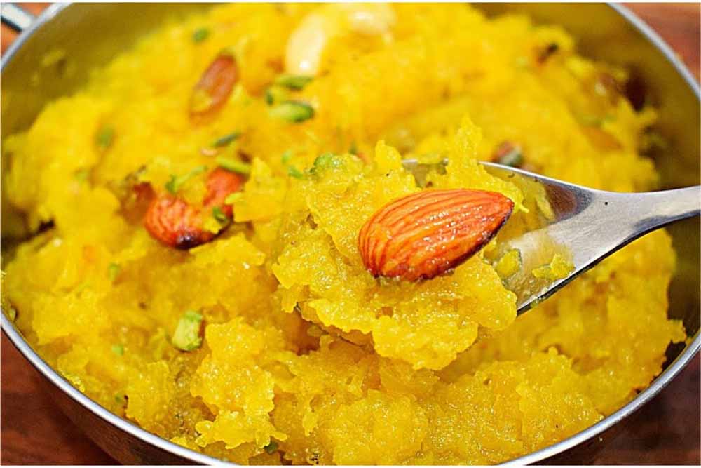 गाजर-सूजी को भूल जाएं, कद्दू का हलवा हलवा बनाएं