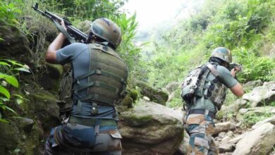 कुलगाम में आतंकियों के साथ मुठभेड़ 11 वें दिन भी जारी, घने जंगलों के बीच गुफाओं में छिपे हुए हैं आतंकी