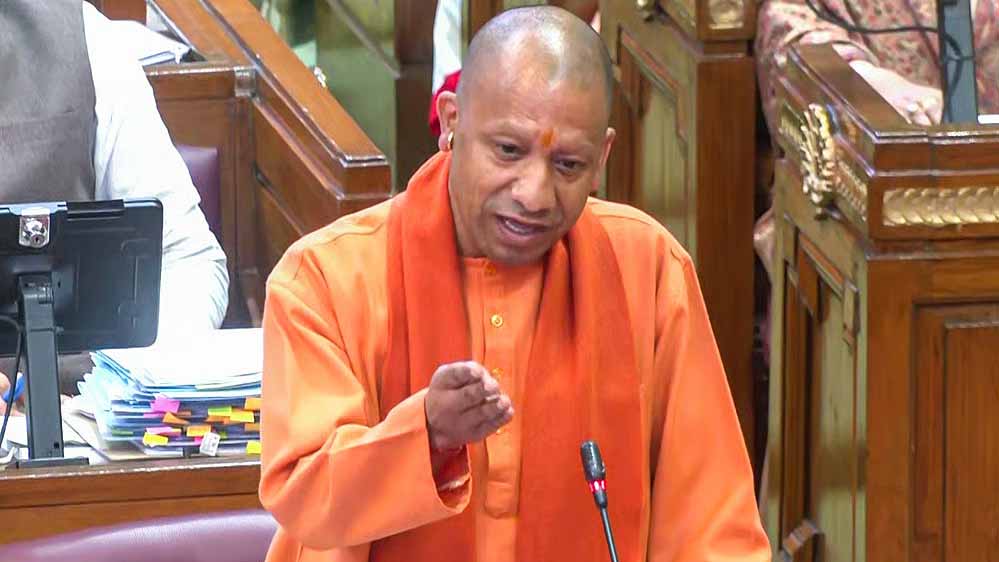 परिवार डेवलपमेंट अथॉरिटी ने विपक्ष को बनाया कूप मंडूप : योगी आदित्यनाथ