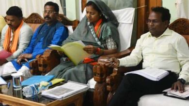 आंगनबाड़ियों की व्यवस्था और कुपोषण उन्मूलन पर ध्यान दें अधिकारी: मंत्री श्रीमती राजवाड़े