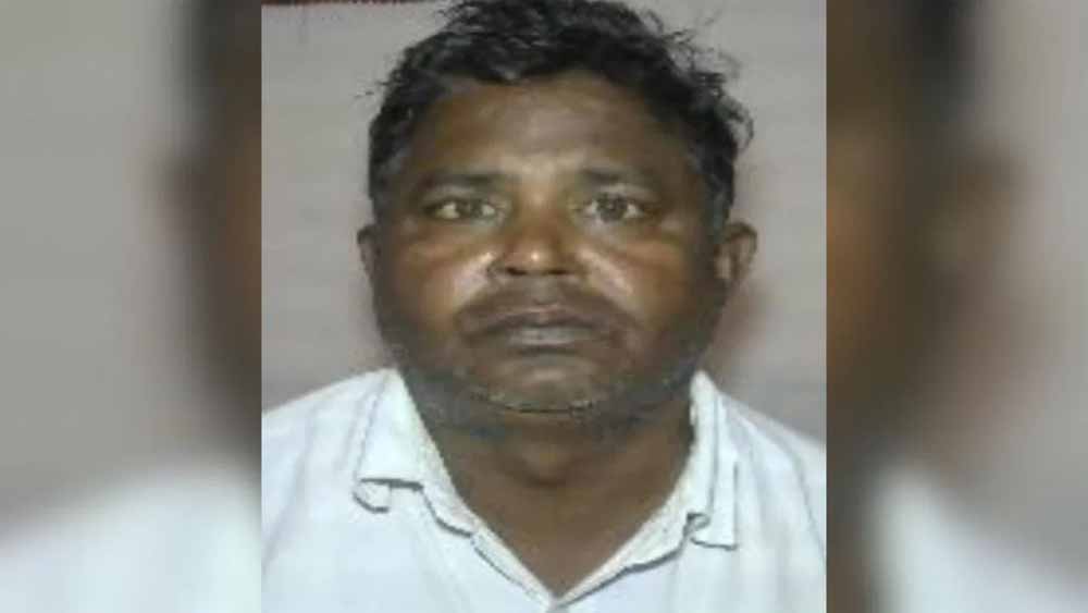 ‘दहशत का खात्मा’ : 1 लाख का इनामी बदमाश एनकाउंटर में ढेर, सिर काटकर की थी हत्या