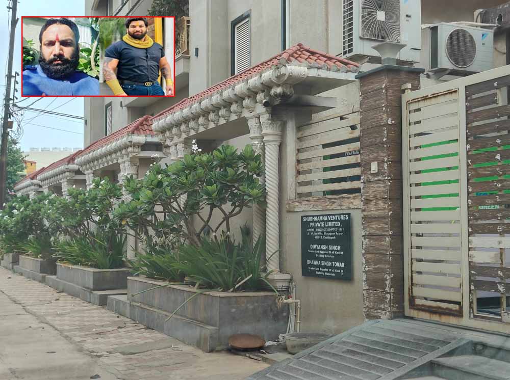 तोमर बंधुओं पर शिकंजा: प्रशासन ने 3000 स्क्वायर फीट की संपत्ति की कुर्की की