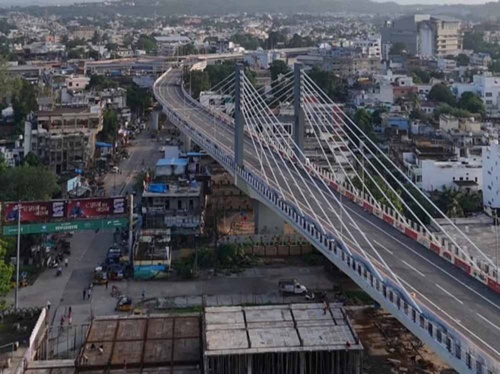 प्रदेश का सबसे बड़ा फ्लाईओवर और देश का सबसे बड़ा केबल स्टे ब्रिज आज से जनता के लिए खुला, नितिन गडकरी करेंगे लोकार्पण
