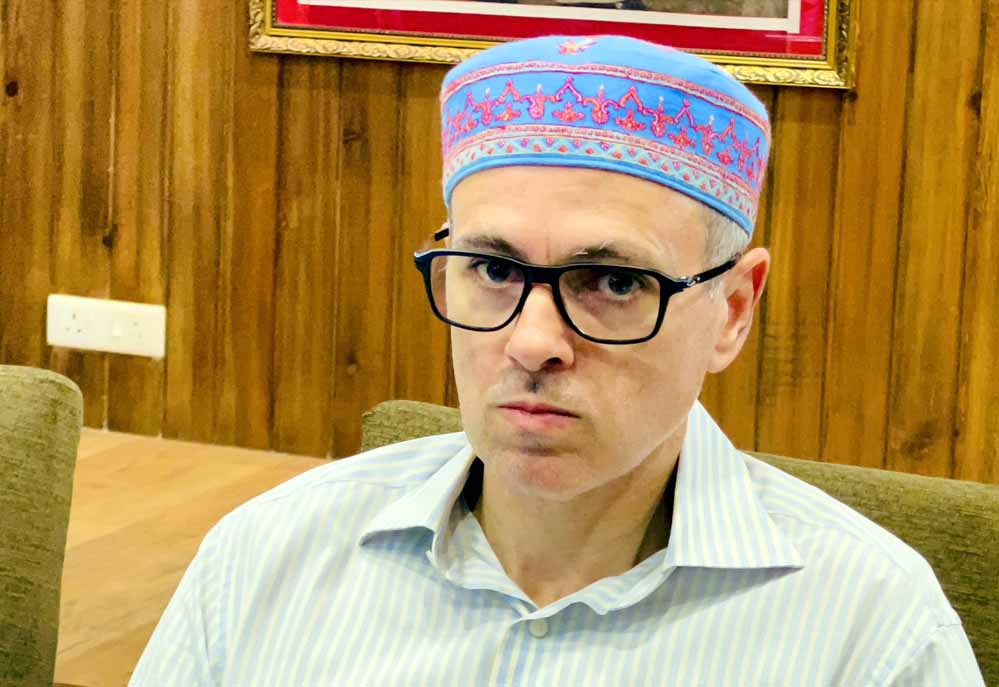 जम्मू-कश्मीर सरकार की बड़ी कार्रवाई, जमात-ए-इस्लामी और FAT से जुड़े 215 स्कूल किए अधिग्रहित जम्मू-कश्मीर सरकार की बड़ी कार्रवाई, जमात-ए-इस्लामी और FAT से जुड़े 215 स्कूल किए अधिग्रहित