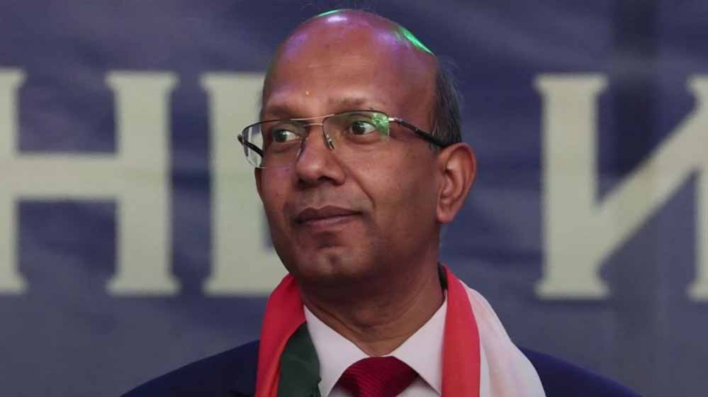 तेल खरीद में फायदा देखते भारत, US टैरिफ तनाव पर राजदूत का बयान