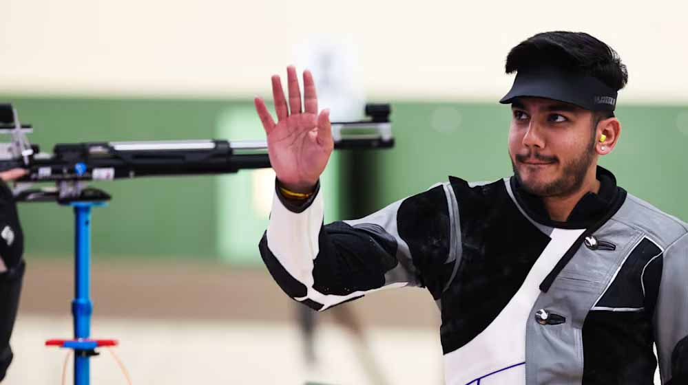 एशियन शूटिंग चैंपियनशिप: ऐश्वर्य ने जीता गोल्ड, अद्रियान का एशियाई रिकॉर्ड, भारत 25 गोल्ड के साथ टॉप पर