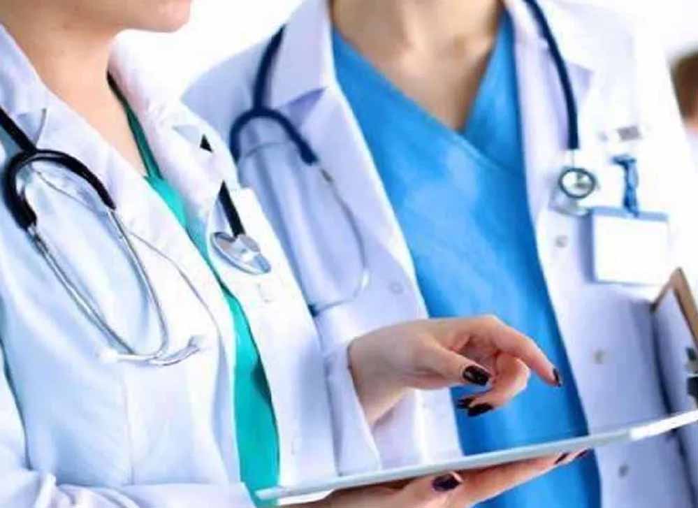 चिकित्सा शिक्षा और स्वास्थ्य सेवा देना सरकार की जिम्मेदारी चिकित्सा शिक्षा और स्वास्थ्य सेवा देना सरकार की जिम्मेदारी