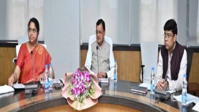 रायपुर : शराब दुकानों में जल्द लागू होगी कैशलेश व्यवस्था, मंत्री लखन लाल देवांगन ने दिए निर्देश रायपुर : शराब दुकानों में जल्द लागू होगी कैशलेश व्यवस्था, मंत्री लखन लाल देवांगन ने दिए निर्देश