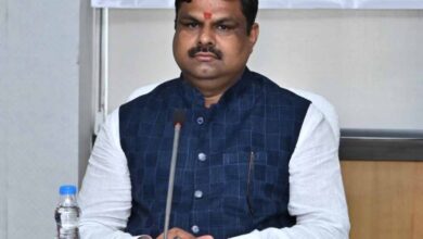 रायपुर : शिक्षा विभाग के अधिकारी शिक्षण कार्य को सर्वोच्च प्राथमिकता दें : मंत्री गजेन्द्र यादव रायपुर : शिक्षा विभाग के अधिकारी शिक्षण कार्य को सर्वोच्च प्राथमिकता दें : मंत्री गजेन्द्र यादव