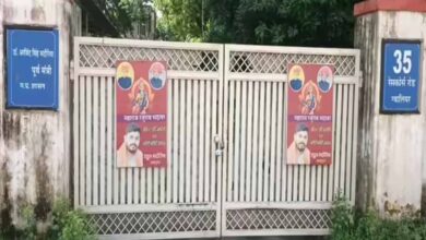 ग्वालियर: रेस कोर्स रोड पर पूर्व मंत्री अरविंद सिंह भदौरिया के बंगले में चोरी, चांदी की मूर्तियां और हलवाई का सामान चोरी ग्वालियर: रेस कोर्स रोड पर पूर्व मंत्री अरविंद सिंह भदौरिया के बंगले में चोरी, चांदी की मूर्तियां और हलवाई का सामान चोरी