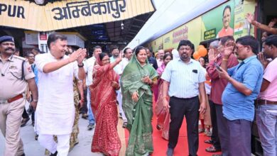 रायपुर : छत्तीसगढ़ से रामलला दर्शन के लिए श्रद्धालुओं की विशेष ट्रेन रवाना