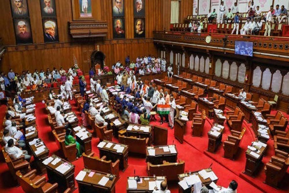 राज्यसभा में बीजेपी का दबदबा, दूसरी बार पार किया 100 सांसदों का आंकड़ा राज्यसभा में बीजेपी का दबदबा, दूसरी बार पार किया 100 सांसदों का आंकड़ा