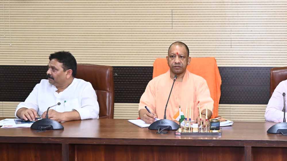 बाढ़ पीड़ितों को प्राथमिकता पर राहत सामग्री उपलब्ध कराई जाए-योगी आदित्यनाथ बाढ़ पीड़ितों को प्राथमिकता पर राहत सामग्री उपलब्ध कराई जाए-योगी आदित्यनाथ