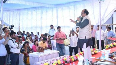 रेशम उत्पादन में छत्तीसगढ़ को लाना है पहले पायदान पर : अरुण साव रेशम उत्पादन में छत्तीसगढ़ को लाना है पहले पायदान पर : अरुण साव